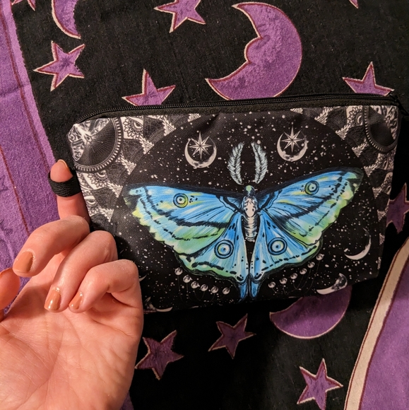 Cosmetic pouch - Picture 2 of 4